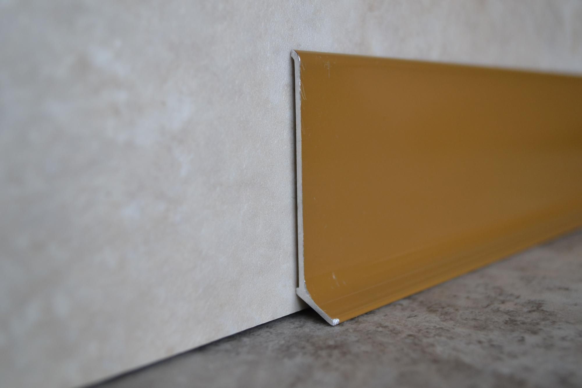 Плинтус алюминиевый L-образный золотой (2500*11*60 мм) — купить в Нижнем Новгороде