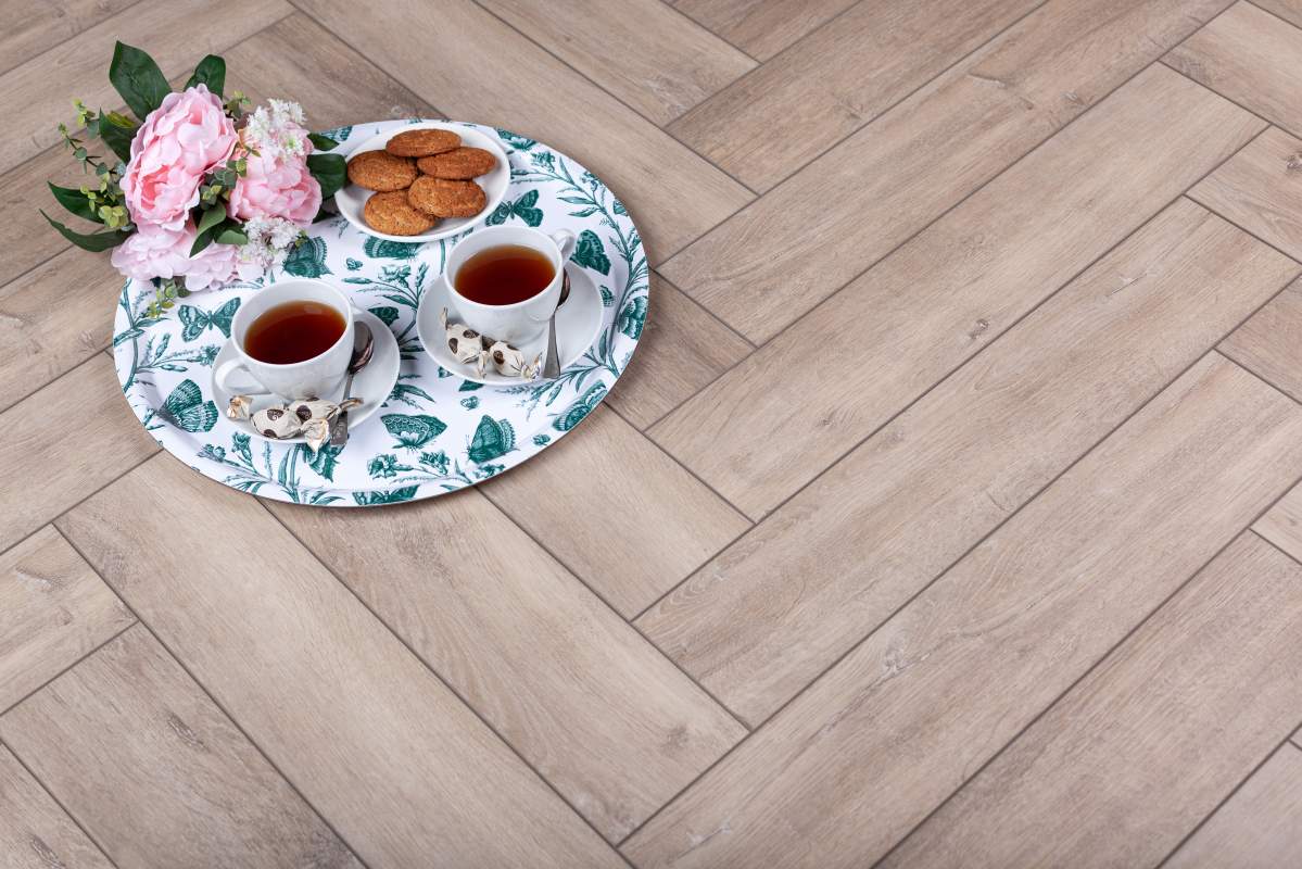 Замковая ПВХ плитка "Aberhof" Carmelita 0532 (615*123*5 мм) — купить в Нижнем Новгороде