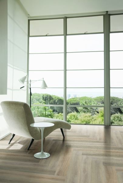 Кварцвиниловая плитка "LG" Орешник классический (1200*180*2 мм) — купить в Нижнем Новгороде