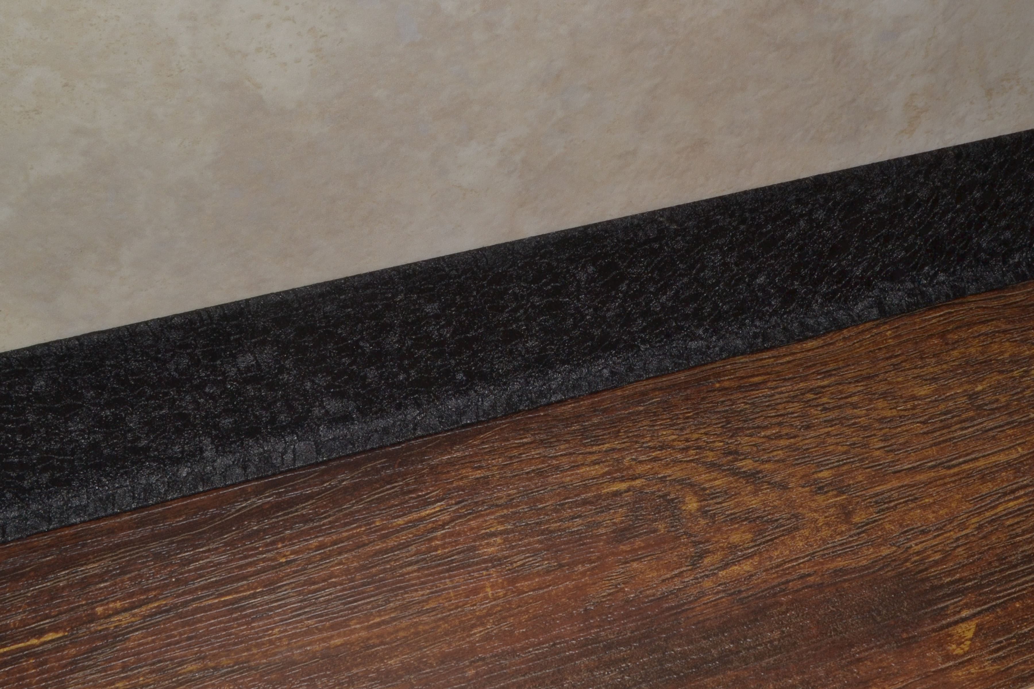 Плинтус алюминиевый L-образный текстура кожи черная (2500*11*60 мм) — купить в Нижнем Новгороде