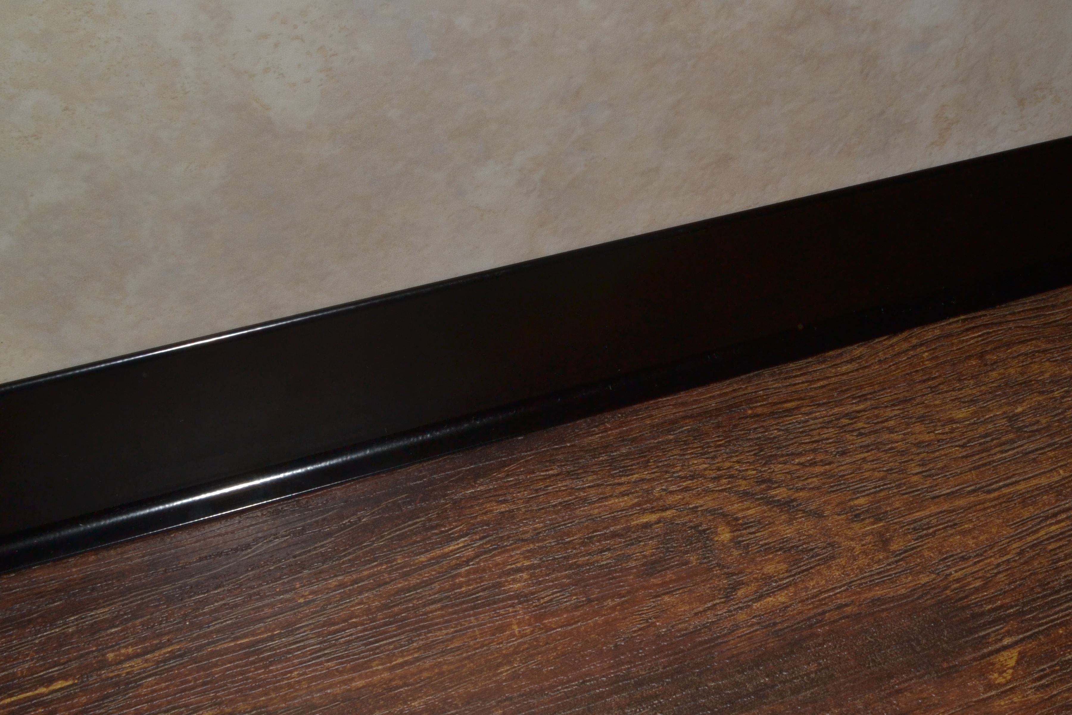 Плинтус алюминиевый L-образный черный (2500*11*60 мм) — купить в Нижнем Новгороде