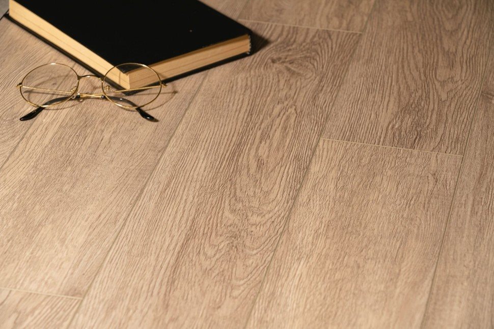Виниловый ламинат "Bonkeel" Style Дуб Гарднер (1200*125*4 мм) — купить в Нижнем Новгороде