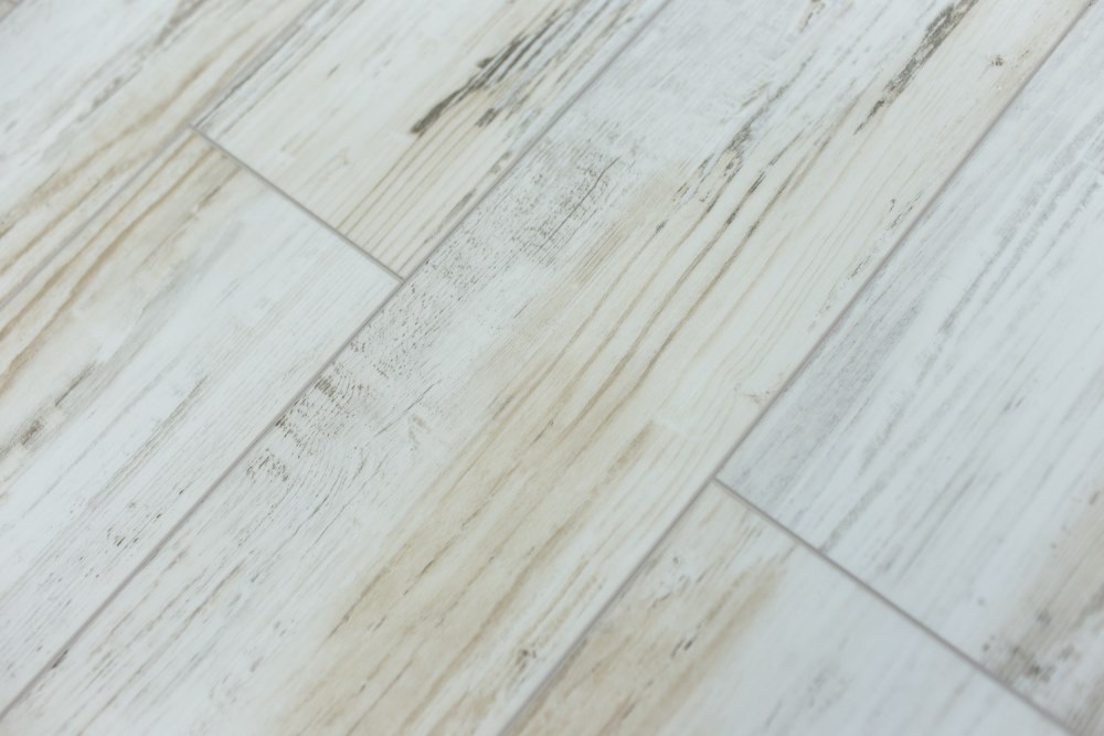 Замковая ПВХ плитка "Art Tile" Берёза Прованс (1220*152*5 мм) — купить в Нижнем Новгороде